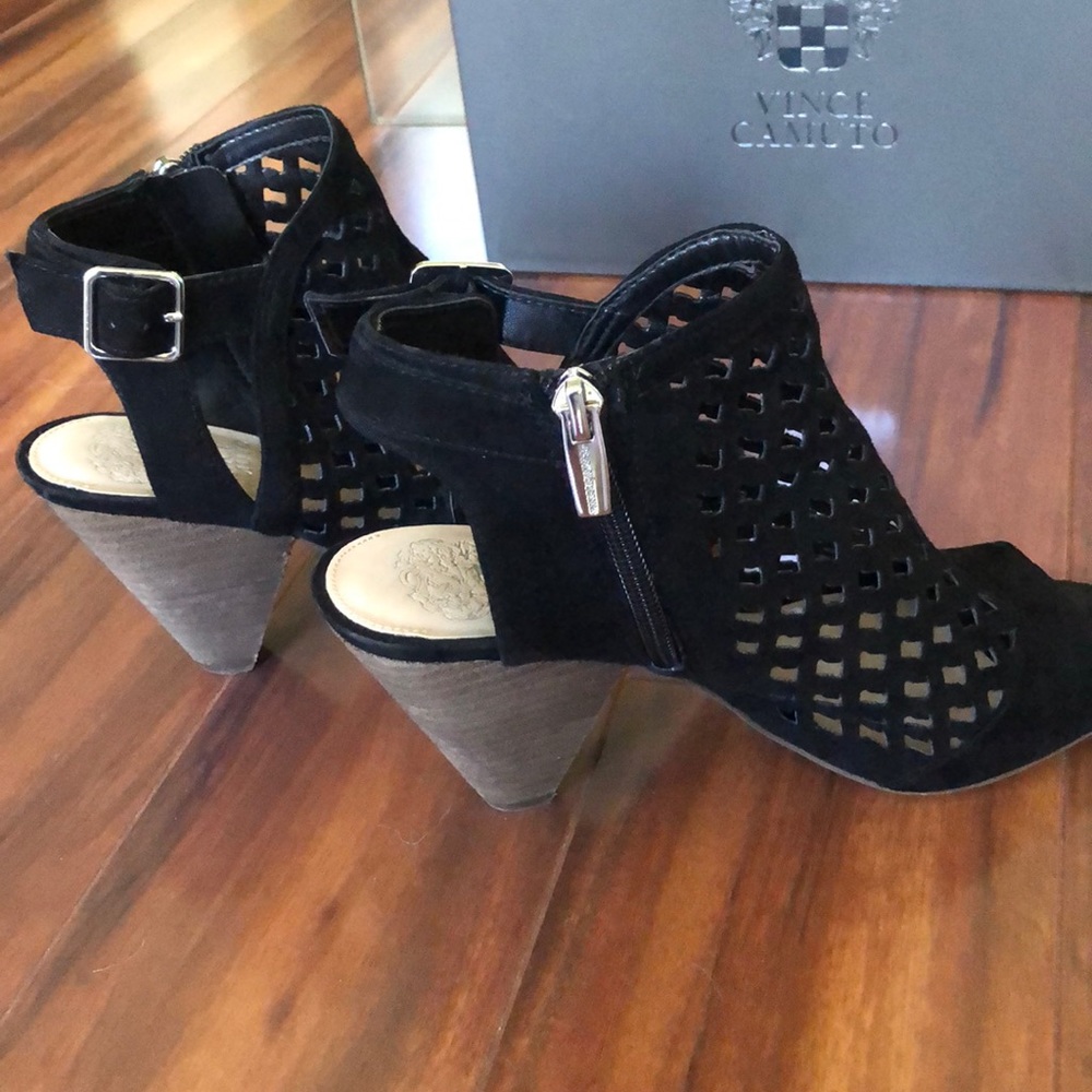 Vince Camuto black booties - Picture 3 of 4